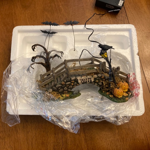 Department 56 Creepy Creek Bridge - Picture 3 of 3